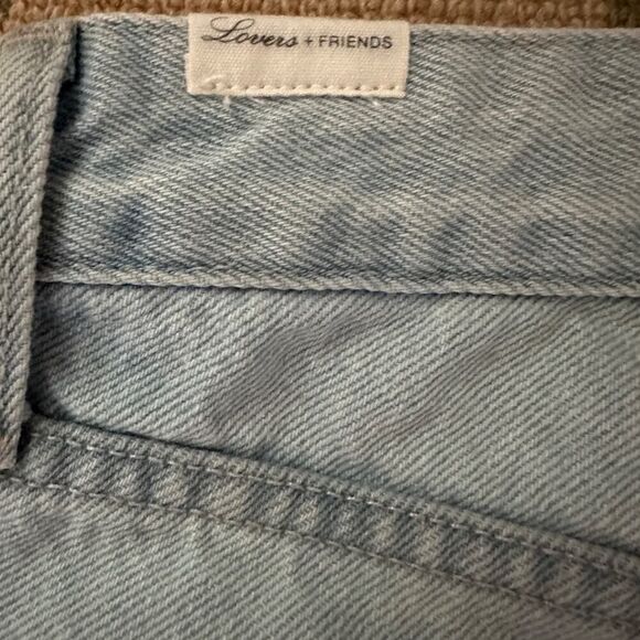 Lovers+Friends Dylan Slouchy boyfriend shorts in light blue 24 - Picture 5 of 13